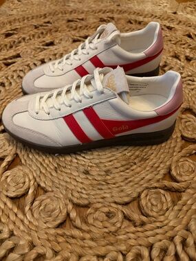 Gola Cyclone White Sneakers with Red Stripes and Pink Heel
